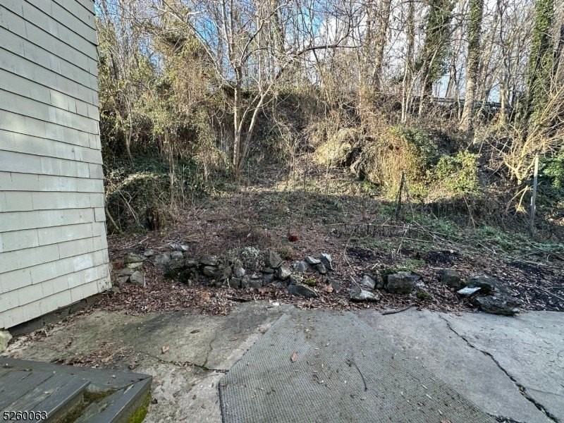14 W Main St Apt B - Photo 3 of 22