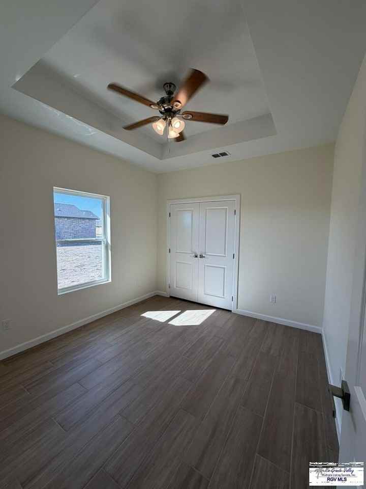 4422 Escondido Ln E #A - Photo 7 of 11