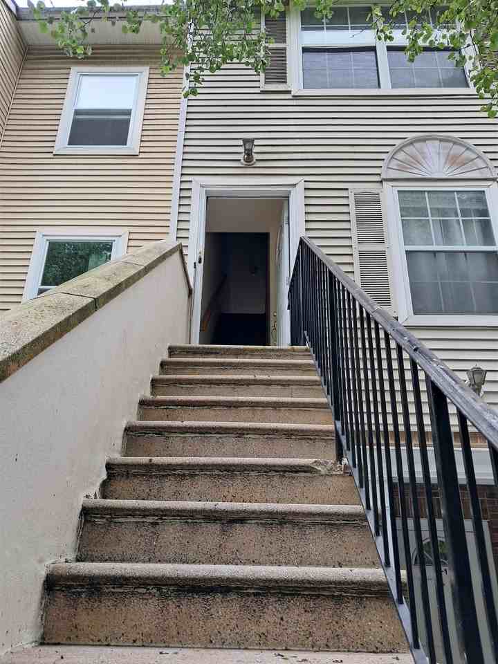 6-2 Bergen Ridge Rd #6-2 - Photo 2 of 10