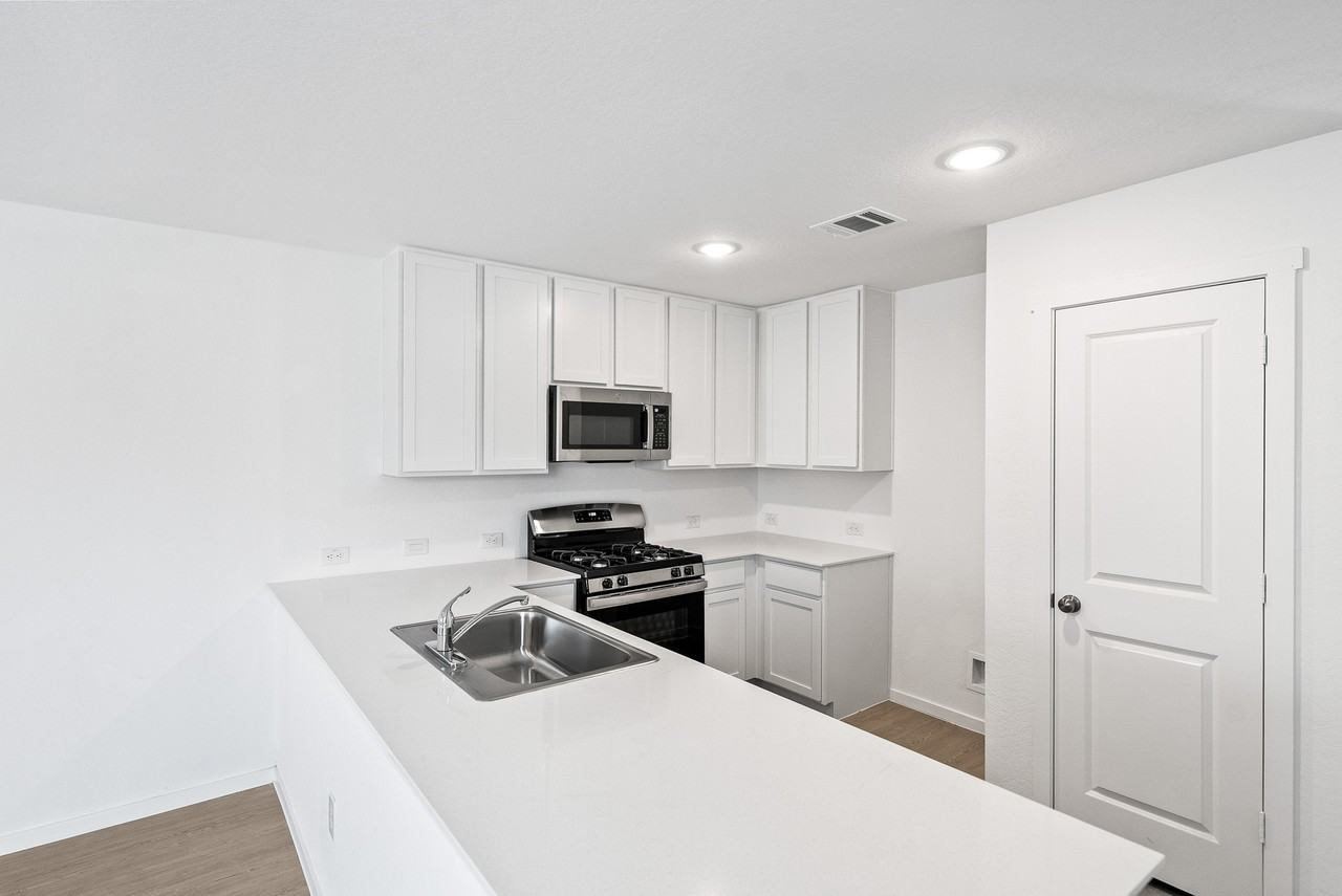 3528 Hilts Trl #NA - Photo 6 of 37