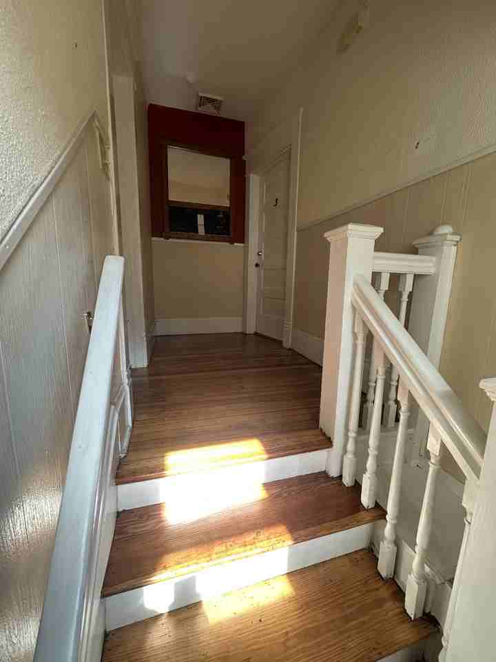 430 Allison Ave Sw #3 - Photo 6 of 10
