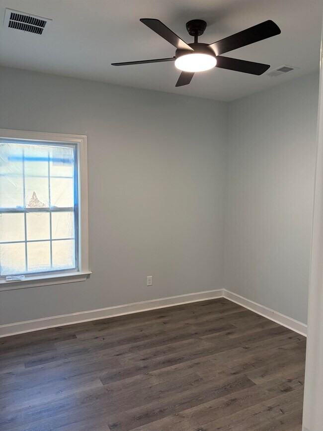 2584 Tutwiler Ave #NA - Photo 7 of 11