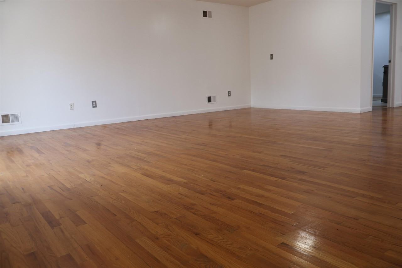 1157 67th St - Photo 2 of 30