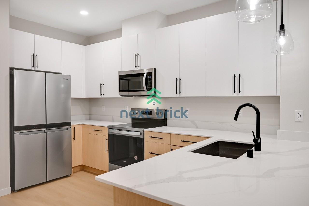 19524 16th Ave Se #D3 - Photo 5 of 25