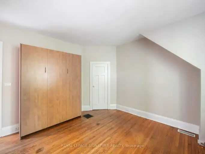111 Pickering St - Photo 4 of 24