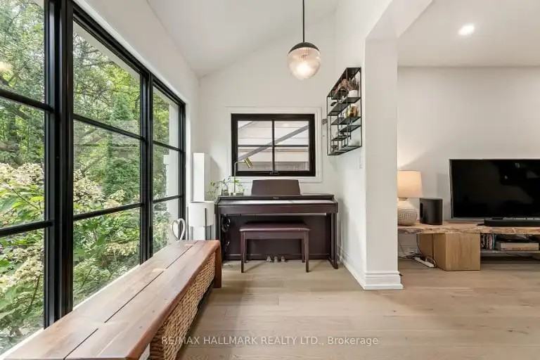 324 Kenilworth Ave - Photo 7 of 27