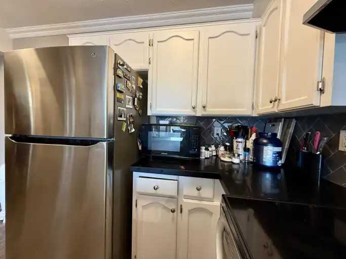 4845 53 St #D204 - Photo 6 of 12