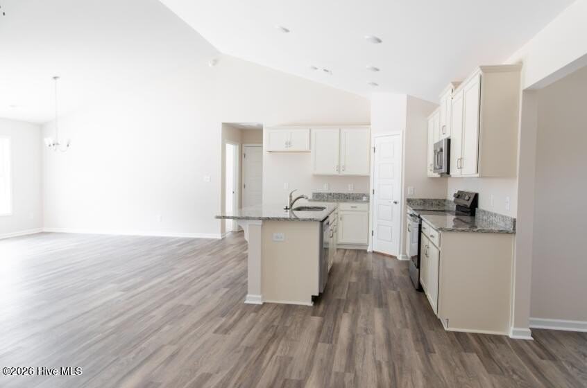 95 Robertson Ln - Photo 7 of 16