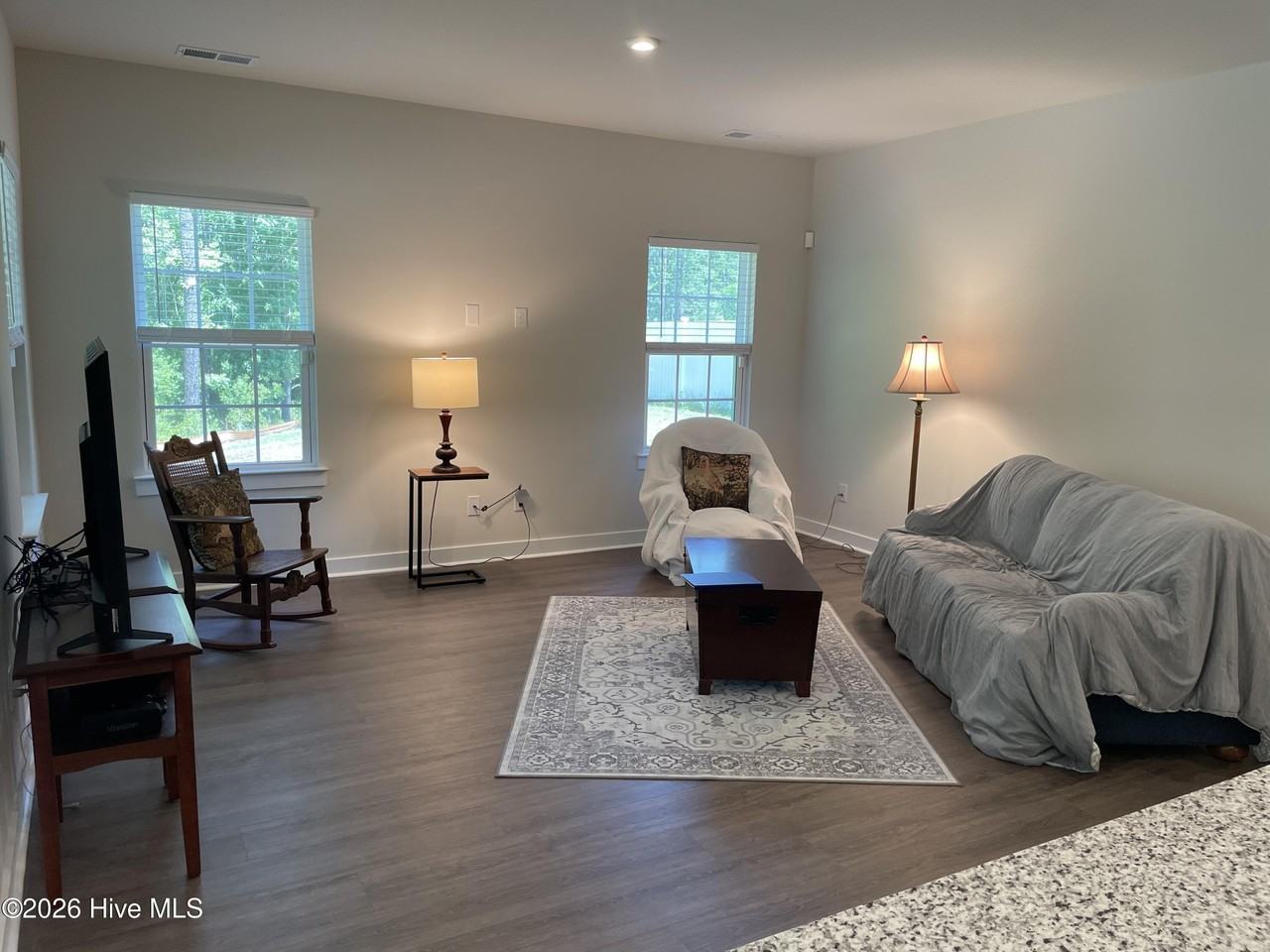 2116 Sounders Ln Ne - Photo 5 of 29