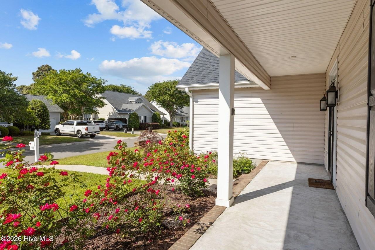 112 Carefree Ln - Photo 6 of 39