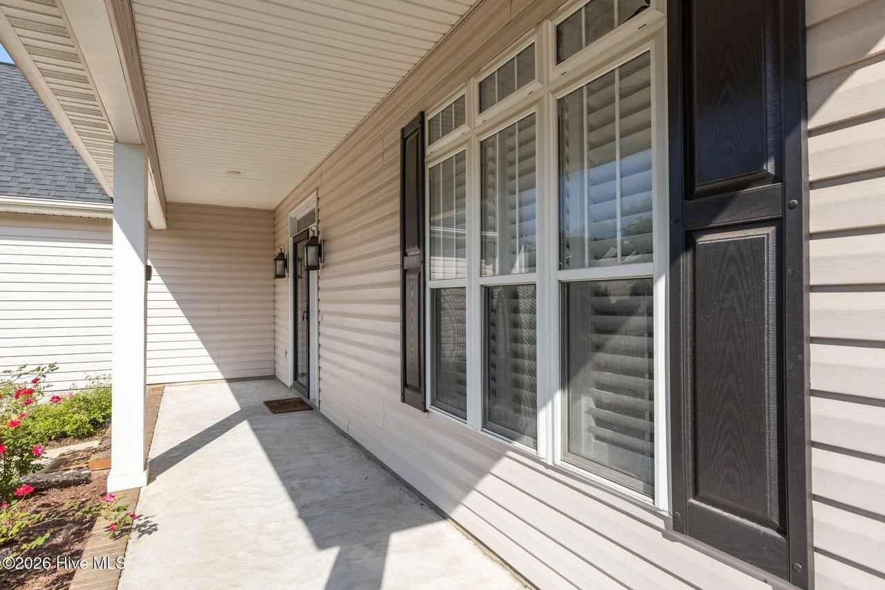 112 Carefree Ln - Photo 7 of 39