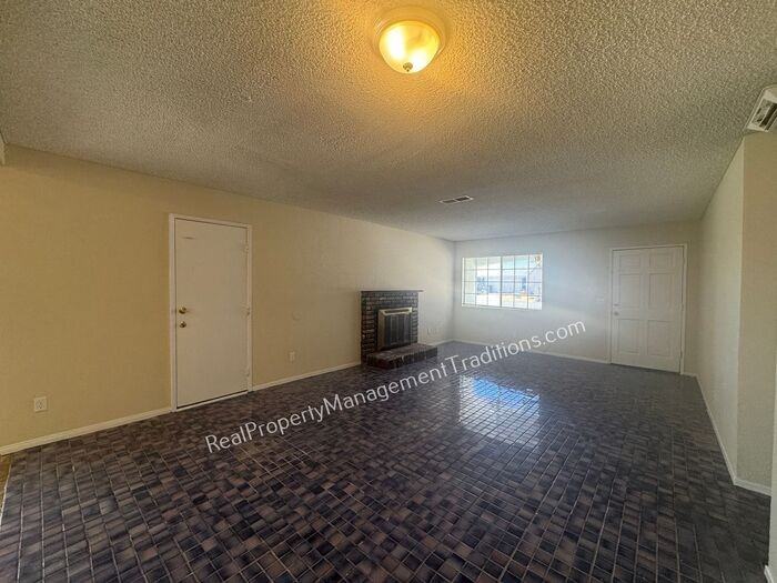 40956 176th St E - Photo 3 of 16