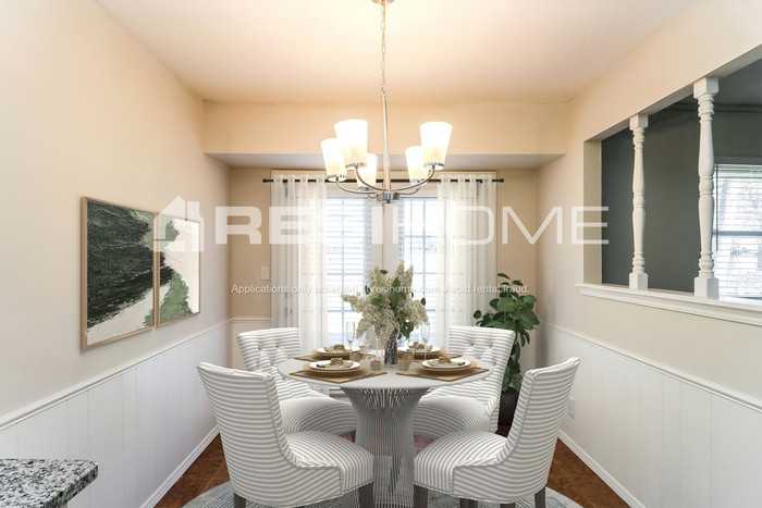 1319 Atlanta Cir - Photo 6 of 15