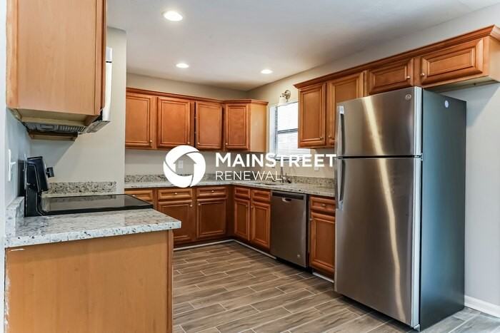 8905 Daerwater Dr - Photo 7 of 17