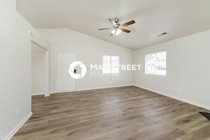 1703 Shorewell Dr - Photo 5 of 16