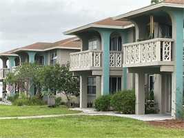 featured image of 1015 Lakeview Dr