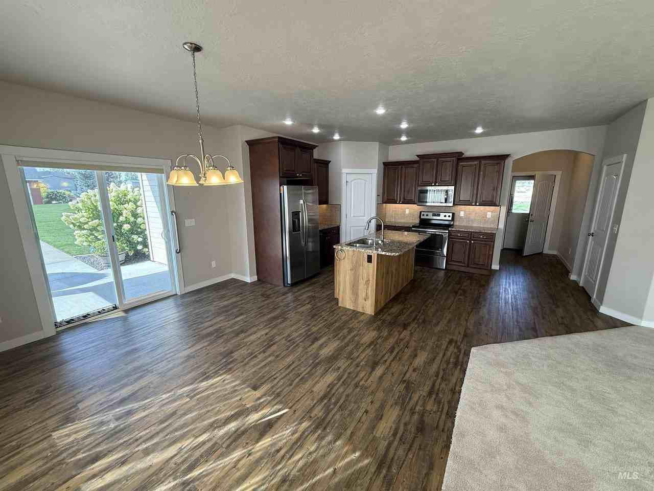 13496 Hockberger Ranch Rd - Photo 4 of 15