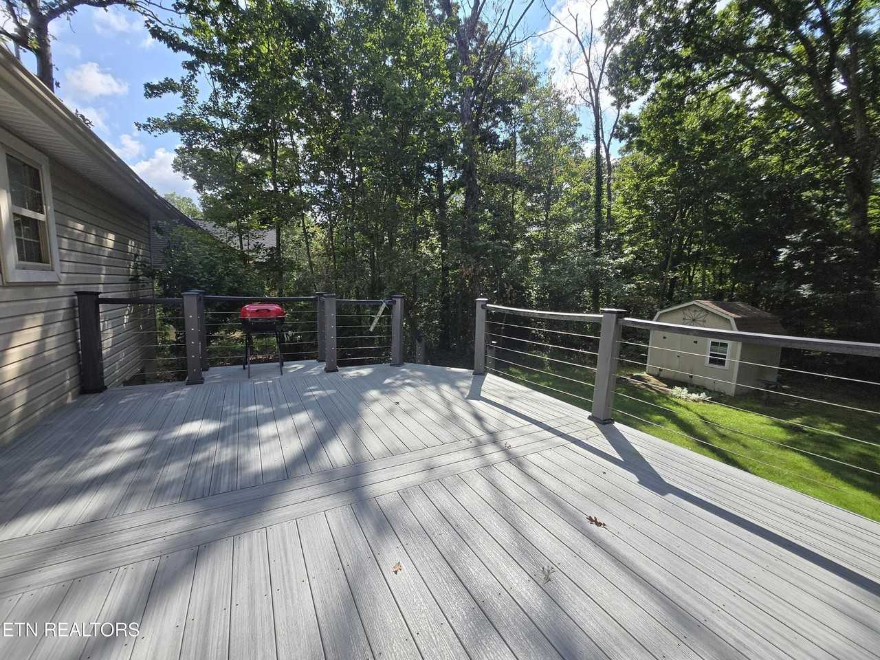 144 Pomeroy Dr - Photo 3 of 23