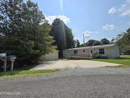 featured image of 258 Dartmoor Dr