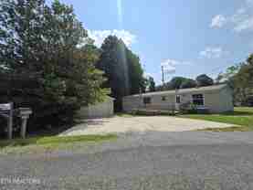258 Dartmoor Dr - Photo 1 of 1