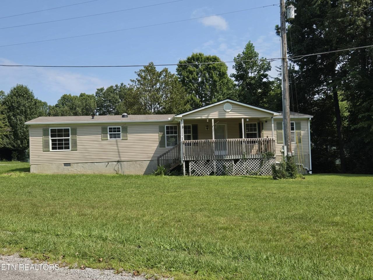258 Dartmoor Dr - Photo 5 of 20