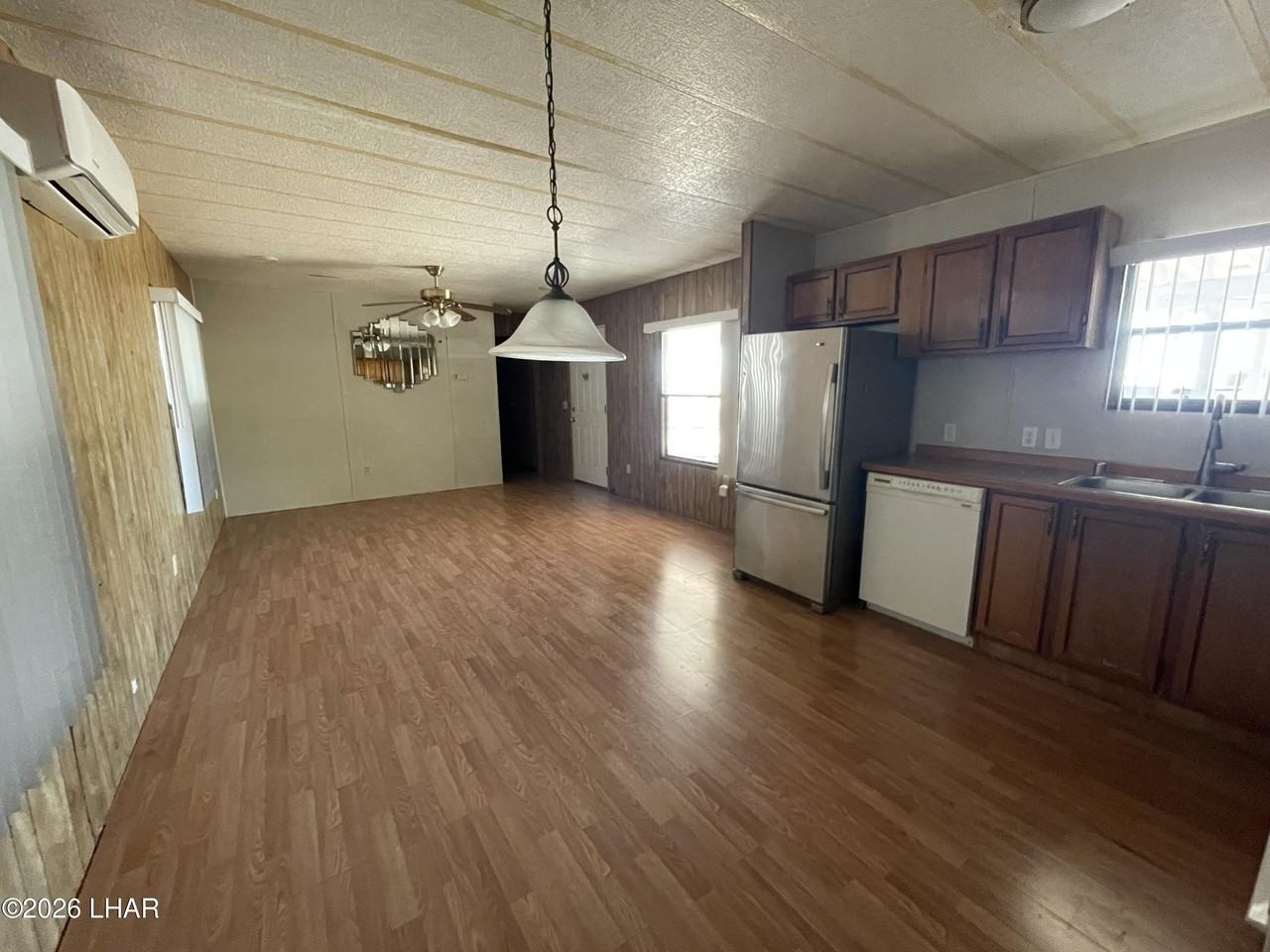 2575 Donna Dr - Photo 3 of 13