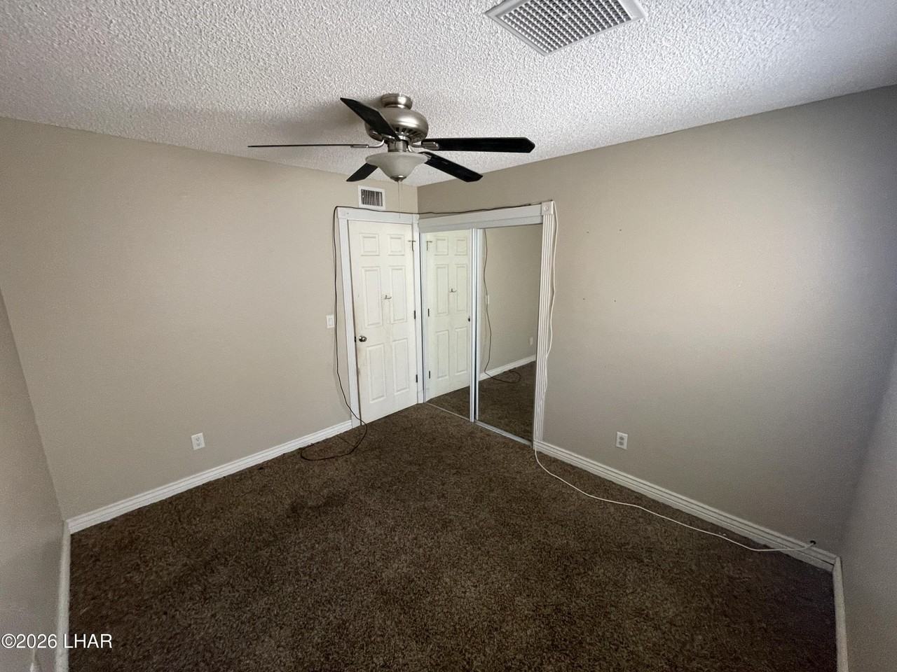 155 Lafayette Ln - Photo 5 of 12