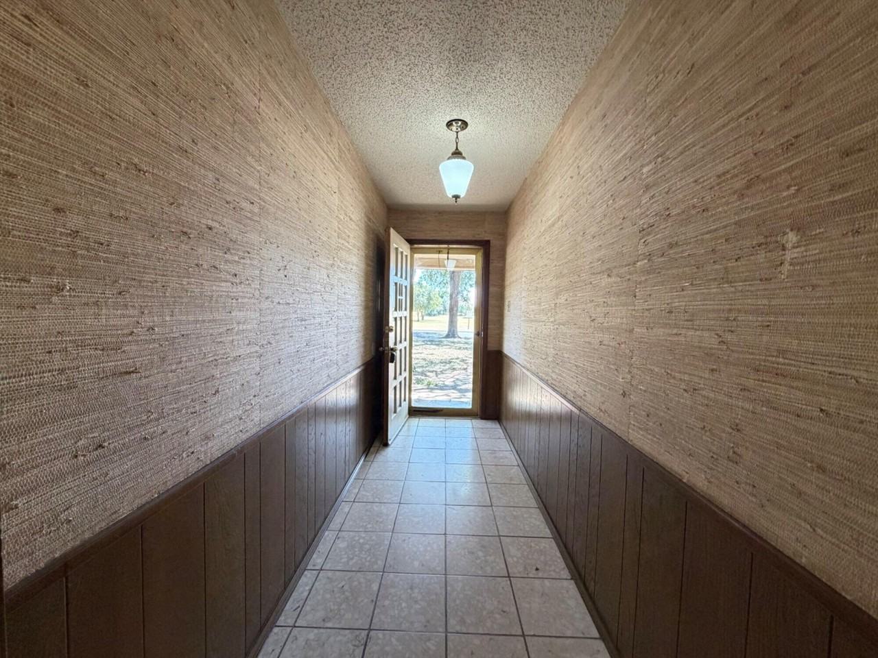 3016 60th St - Photo 2 of 17