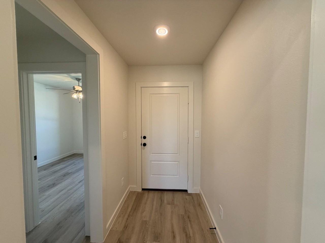 1318 Saratoga Ave - Photo 4 of 17
