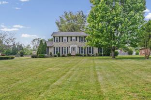 132 Windsor Dr - Photo 1 of 1