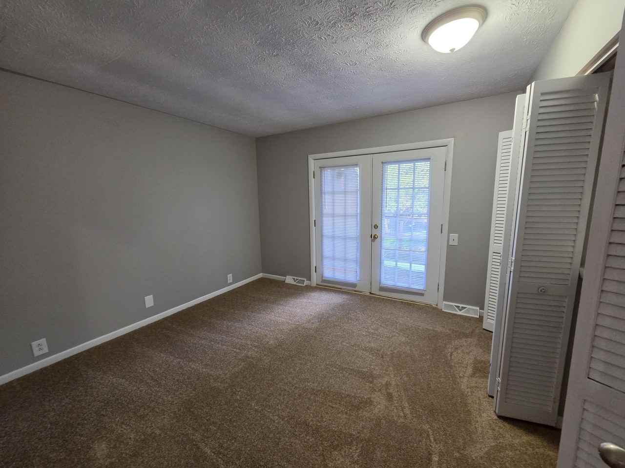 3406 Alpine Ct - Photo 6 of 13