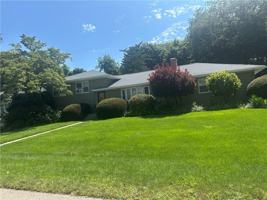 featured image of 5 Bayview Dr ##1