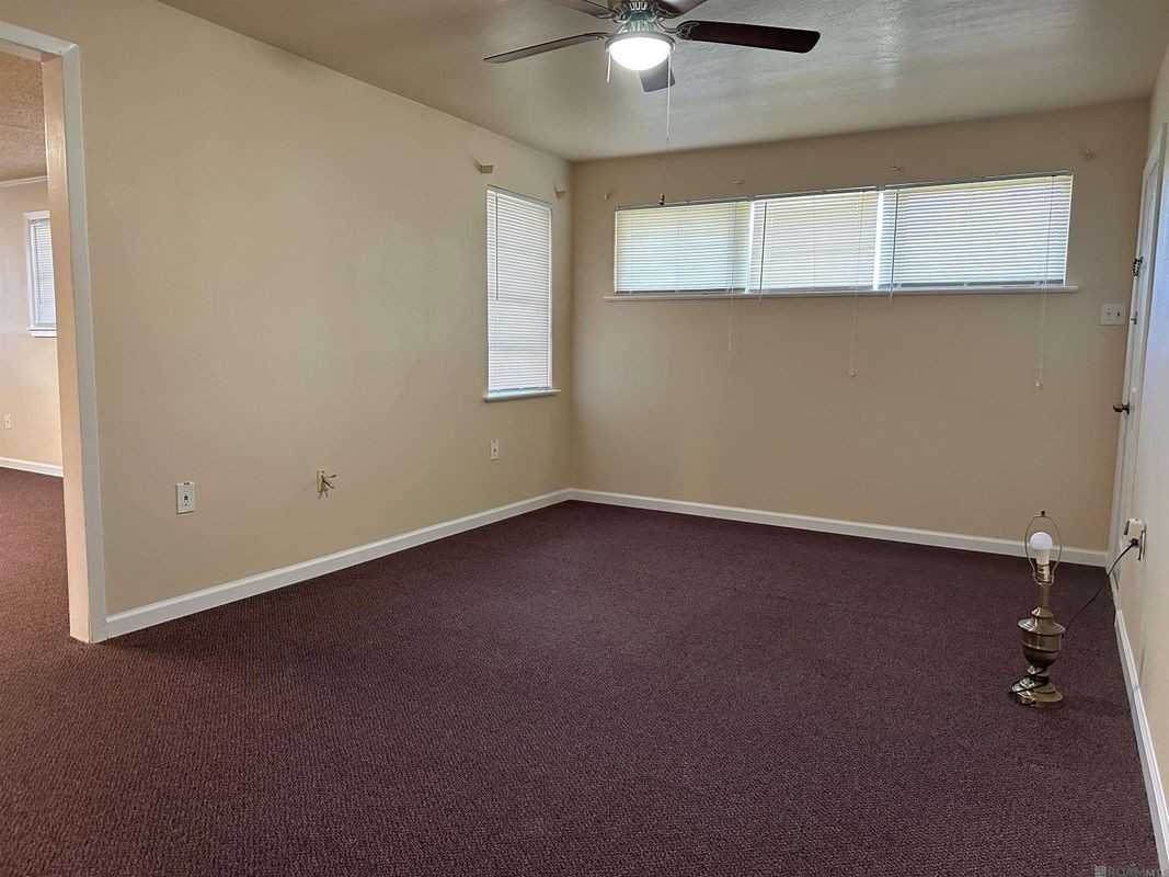 20335 Machost Rd - Photo 6 of 11