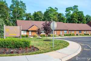 featured image of 7 Quail Run Dr
