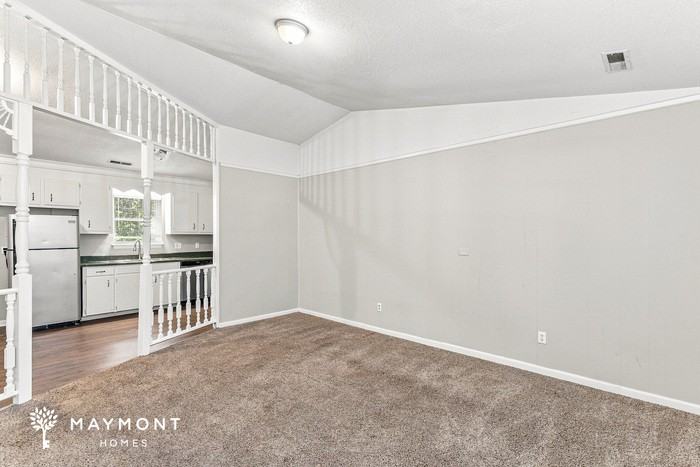 301 Bluebell Ave - Photo 5 of 12