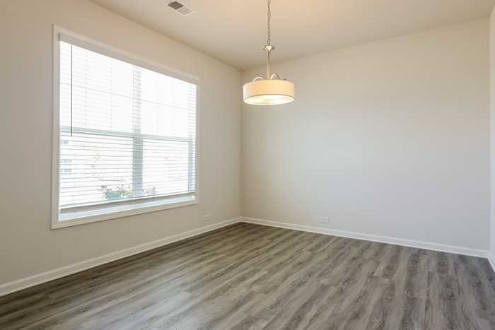 245 Cassingham Ln - Photo 5 of 12