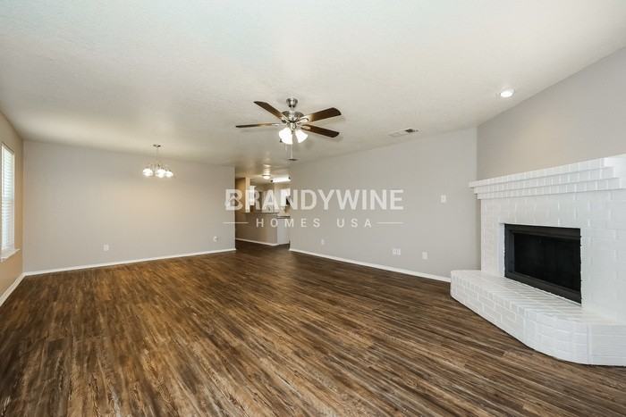 405 Foliage Ct - Photo 4 of 25