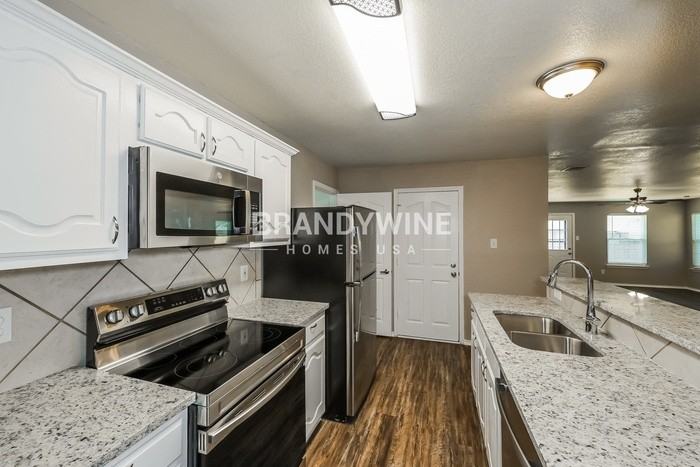 405 Foliage Ct - Photo 7 of 25