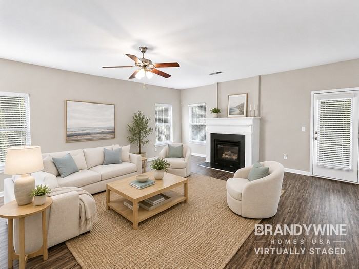 2456 Quincy Loop - Photo 3 of 27