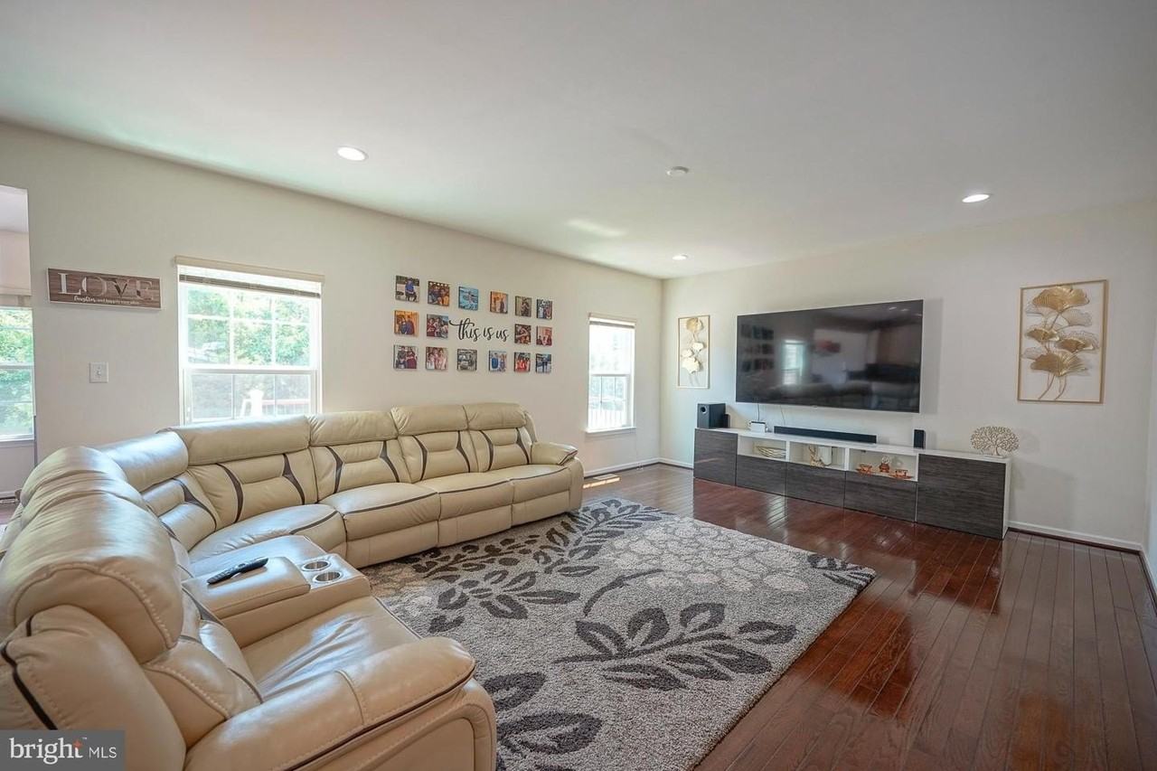 27 Carrington Way - Photo 7 of 50