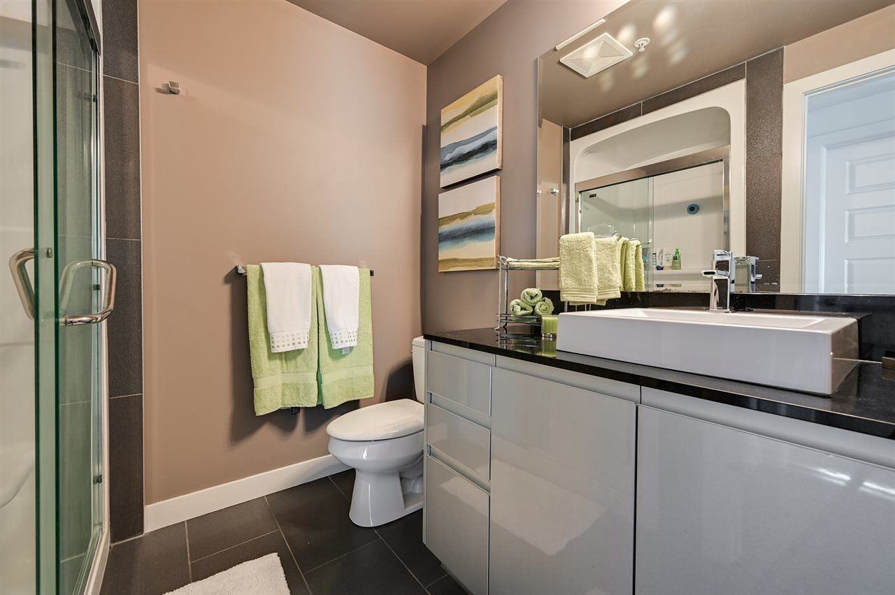 10388 105 St Nw - Photo 7 of 20