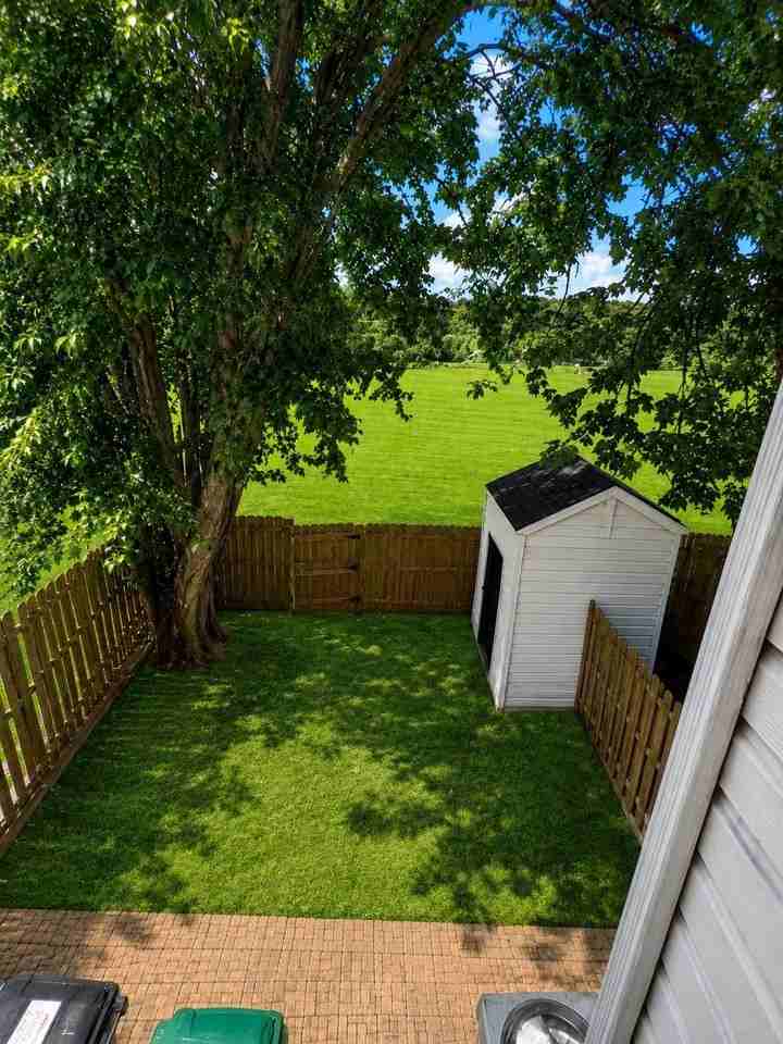 203 W Park Dr - Photo 3 of 24