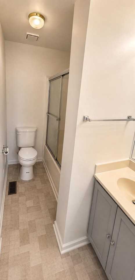 203 W Park Dr - Photo 4 of 24