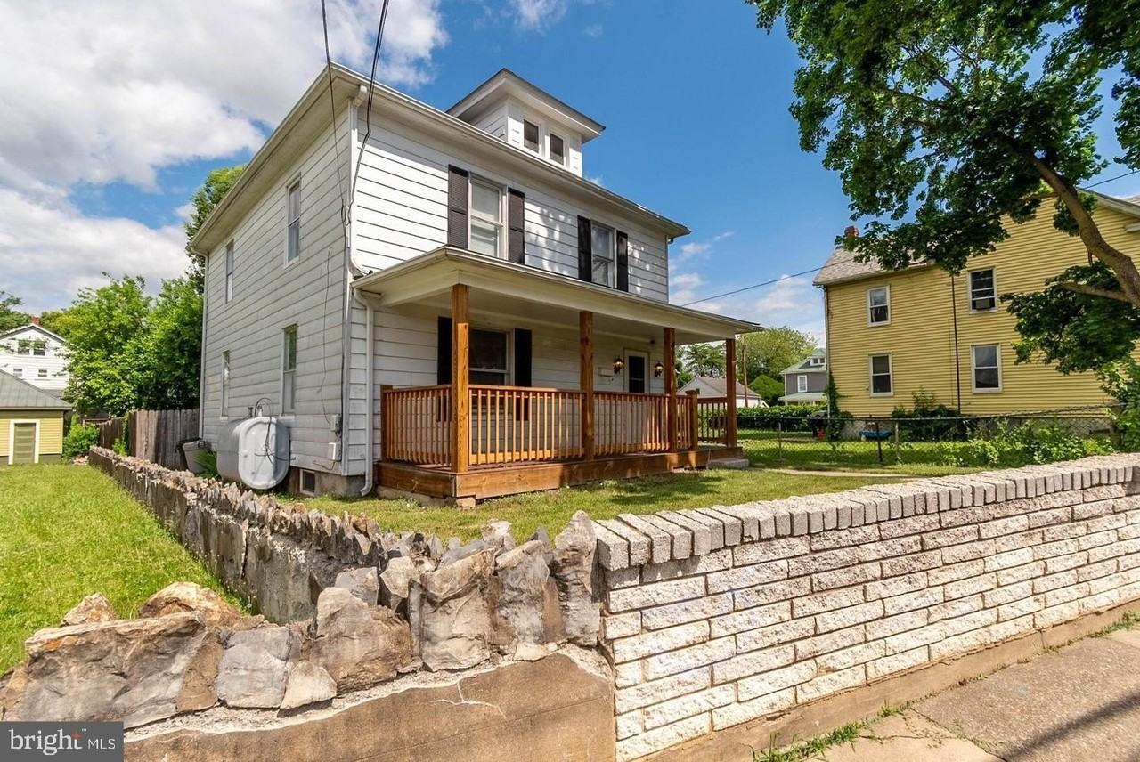 405 Porter Ave - Photo 2 of 13