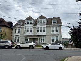 featured image of 700 Wolf Ave #3W