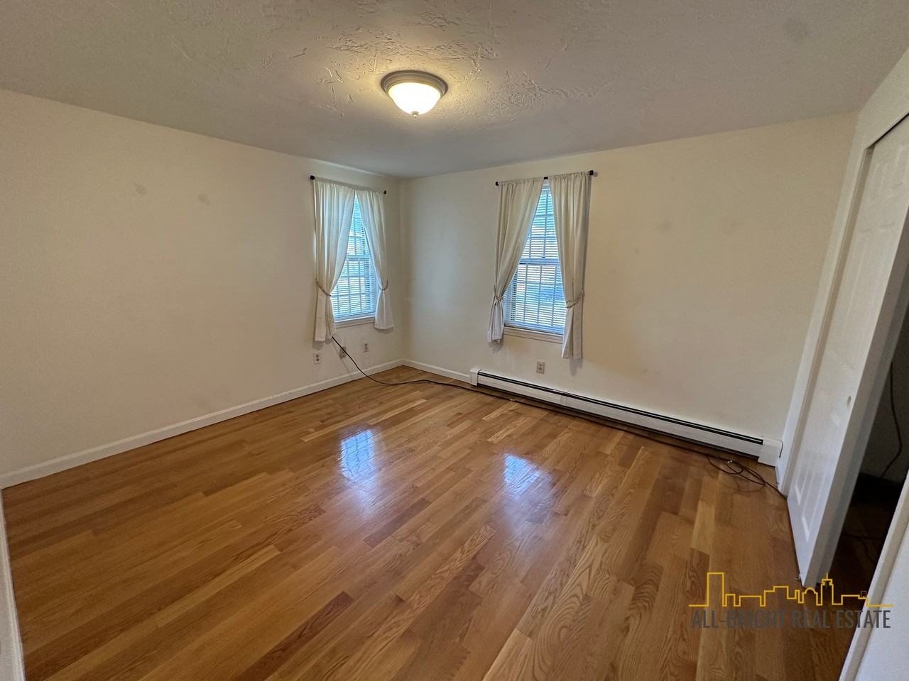20 Eliot St #2 - Photo 4 of 21