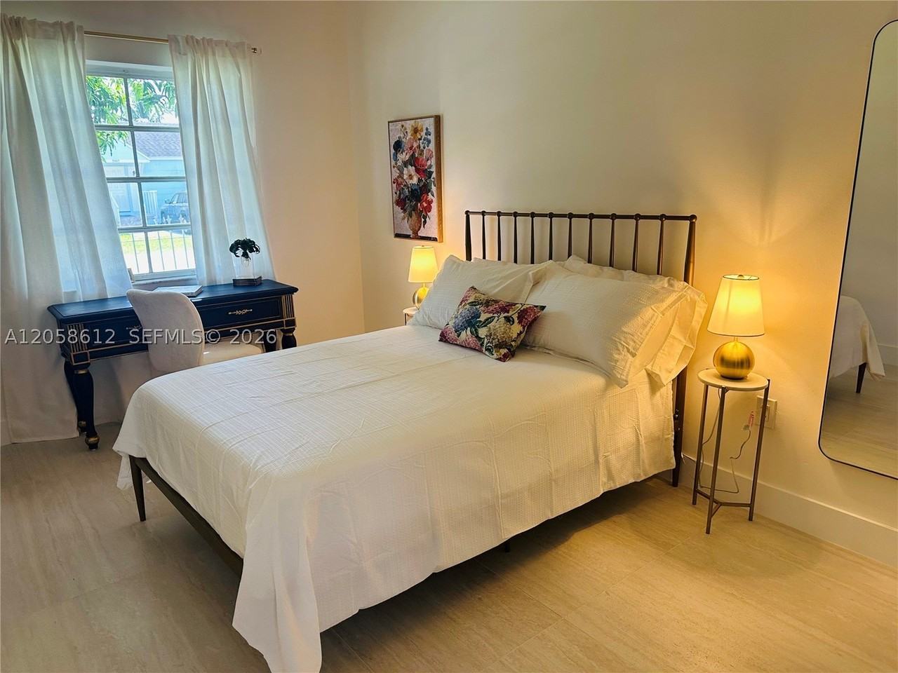 6401 Sw 39th Ter - Photo 5 of 27