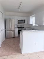 featured image of 995 Ne 34th Ave #101