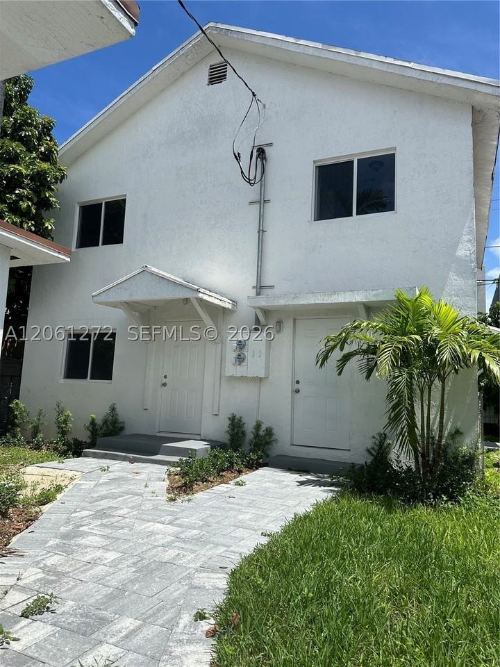 3123 Nw 22nd Ct #B - Photo 2 of 16
