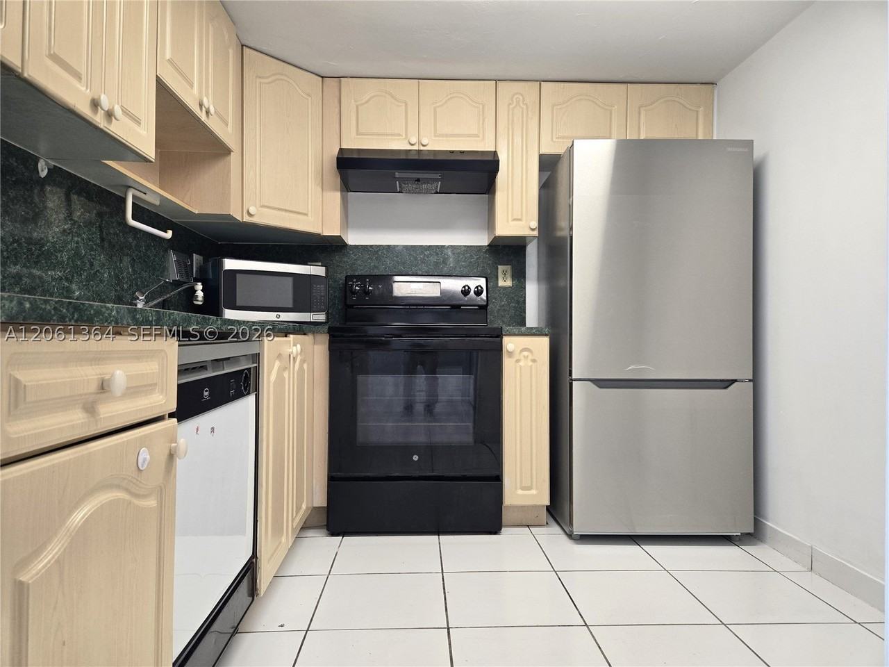 2075 Sw 122nd Ave #331 - Photo 6 of 17